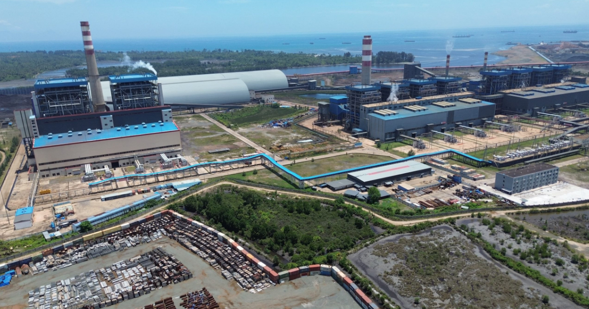 Nafas dan Kantong Warga yang Tercekik Tambang