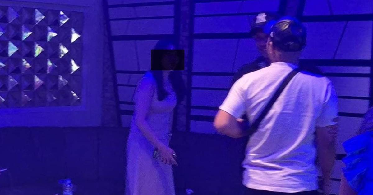 Tinggalkan Anak dan Rumah, Istri Terciduk Suami saat Karaoke Bersama Penambang di Kendari