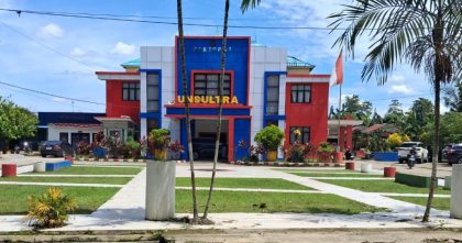 Gedung Rektorat Universitas Sulawesi Tenggara di Kendari, Sulawesi Tenggara