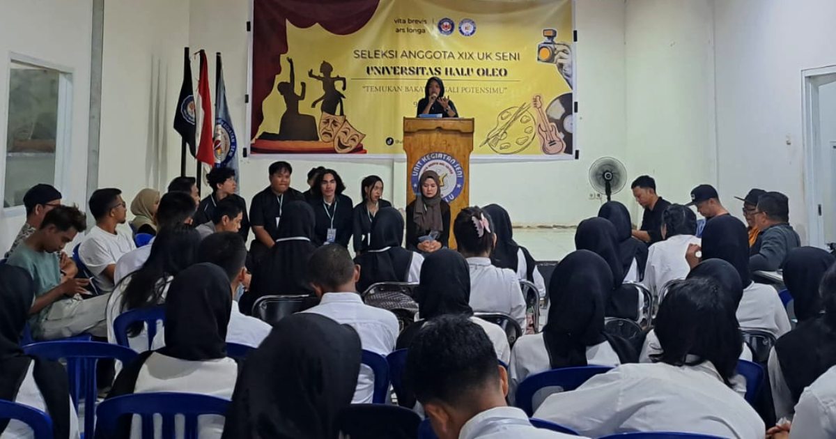 UK Seni UHO Kendari mengukuhkan 26 anggota baru dalam Selekta XIX.