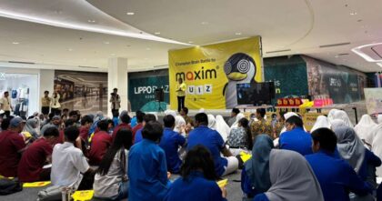 Pelajar SMA dan SMK mengikuti kompetisi bahasa Inggris Maxim Quiz English Brain di Kendari